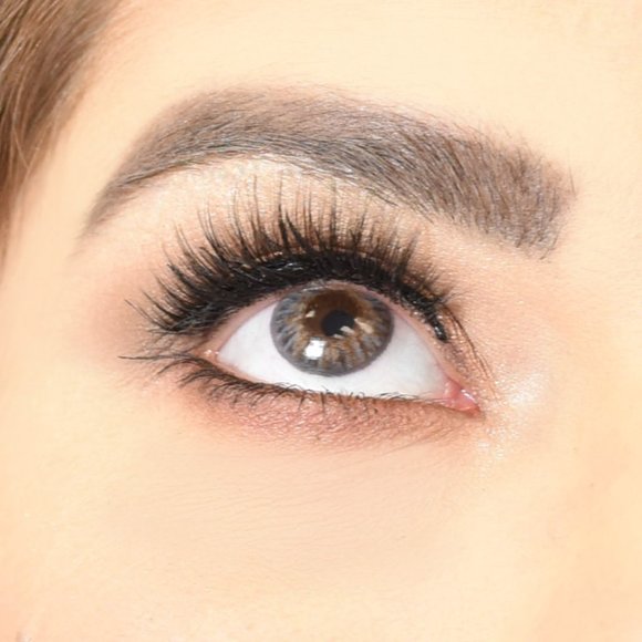 NEW! 9 TO 5 Magnetic Lash & Liner Bundle - Picture 5 of 8
